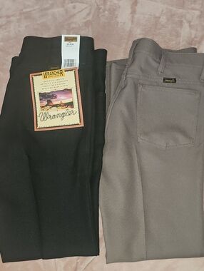 2 Pairs Wrangler 82 HK Ranch Dress Jeans 32x30